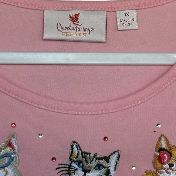 Quacker Factory Cat Embroidery Print Soft Tee Shirt Size 1X - Picture 3 of 4
